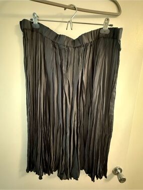 Jill Crinkle Skirt